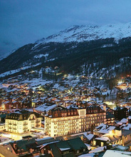 The Ultimate Ski Book : Legends, Resorts, Lifestyle & More