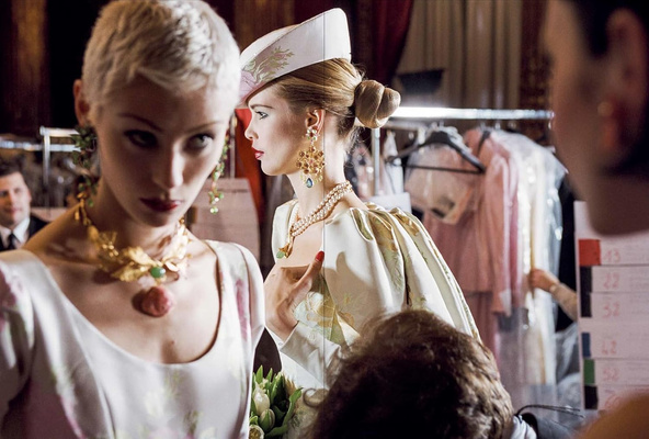 Yves Saint Laurent Inside Out : A Creative Universe Revealed