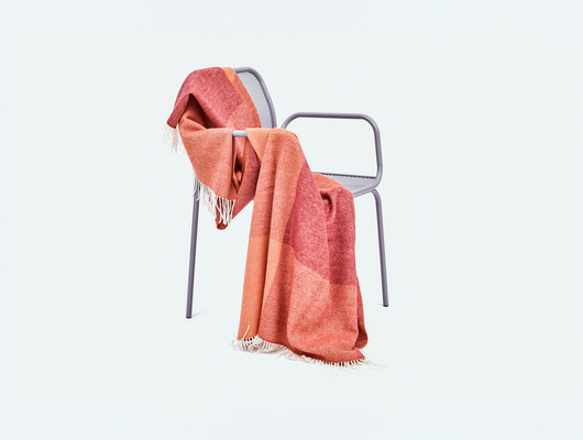 Koc z wełny merynosów Blend, tre product, niebieski, czarny