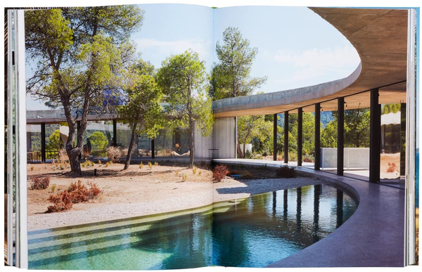 Sublime Hideaways : Remote Retreats and Residencies