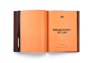 Marina Abramovic : A Visual Biography