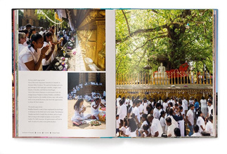 Sacred Spaces : The Holy Sites of Buddhism