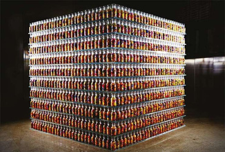 Flower Art: Makoto Azuma