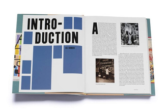 The Poster : A Visual History