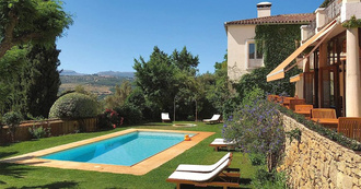 #recharge : The Ultimate EV Travel Guide for Europe