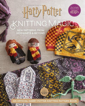 Harry Potter Knitting Magic : New Patterns from Hogwarts & Beyond