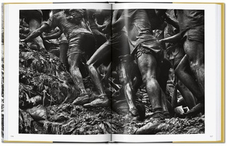 Sebastiao Salgado. Gold