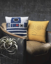 Star Wars: Knitting the Galaxy : The official Star Wars knitting pattern book