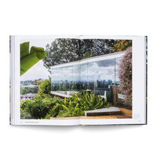 American Icons : The Architecture of the United States: Visions and Defiance