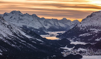 The Ultimate Ski Book : Legends, Resorts, Lifestyle & More