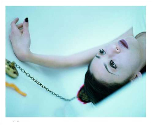 Izima Kaoru – Landscapes with a Corpse