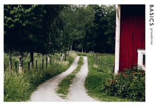 The Nordic Baker : Plant-Based Bakes and Seasonal Stories from a Kitchen in the Heart of Sweden
