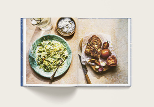 Sea Salt : A Perfectly Seasoned Cookbook