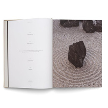 Stillness : An Exploration of Japanese Aesthetics in Architecture and Design