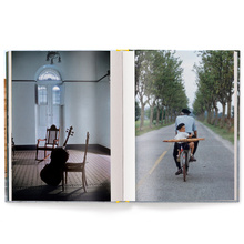 Elliott Erwitt's Kolor