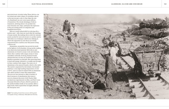 The Elements : A Visual History of Their Discovery