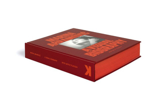 Marina Abramovic : A Visual Biography