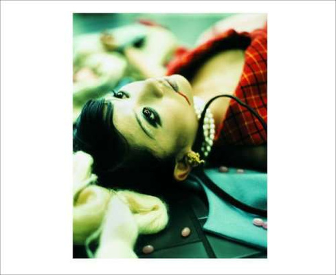 Izima Kaoru – Landscapes with a Corpse