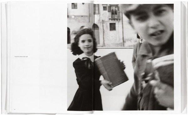 Woman in the Mirror-Richard Avedon