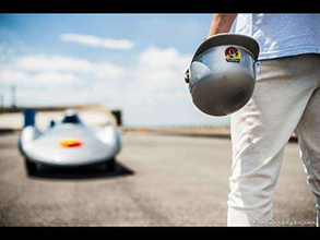 Beautiful Machines : The Era of the Elegant Sports