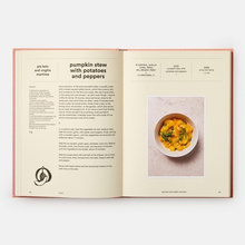 Cooking for Your Kids : Recipes and Stories from Chefs' Home Kitchens Around the World