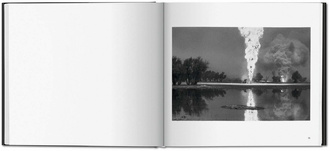 Sebastiaao Salgado - Kuwait, a Desert on Fire