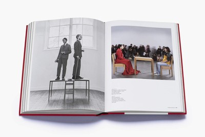 Shaping the World : Sculpture from Prehistory to Now