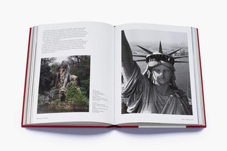 Shaping the World : Sculpture from Prehistory to Now