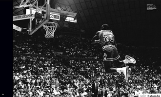 Courtside : 40 Years of NBA Photography / SHIPPING AFTER JULY 31ST