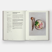 Vegan at Home : Recipes for a modern plant-based lifestyle SLIGHTLY DAMAGED