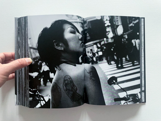 Daido Moriyama: The World through My Eyes (książka dnia 25.01.2026)